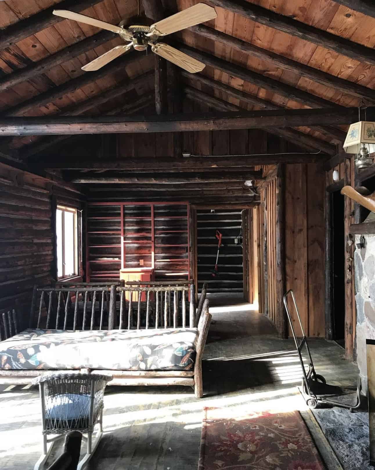 rustic-living-room-before-the-remodel