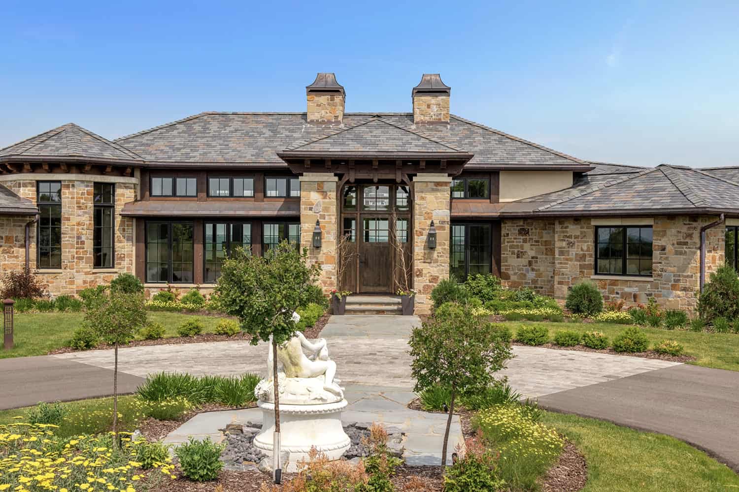 tuscan-lodge-style-home-exterior