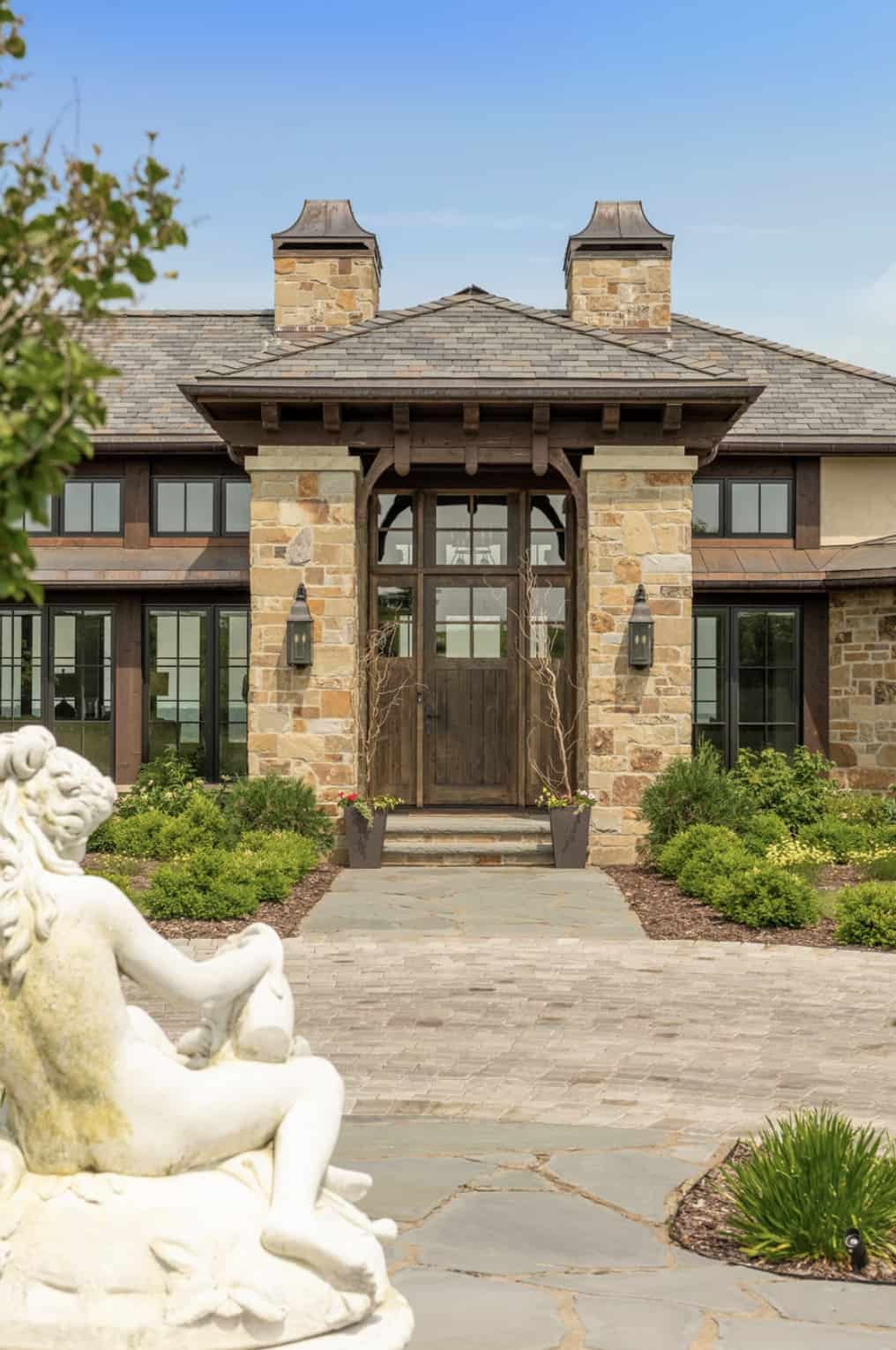 tuscan-lodge-style-home-exterior