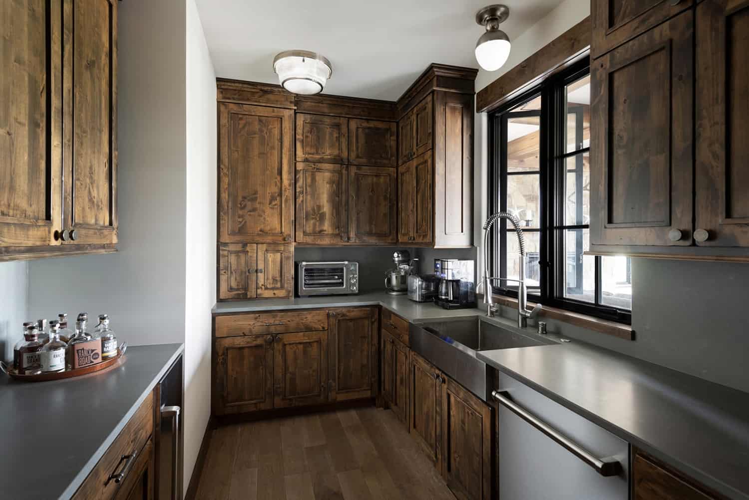 tuscan-style-scullery-kitchen
