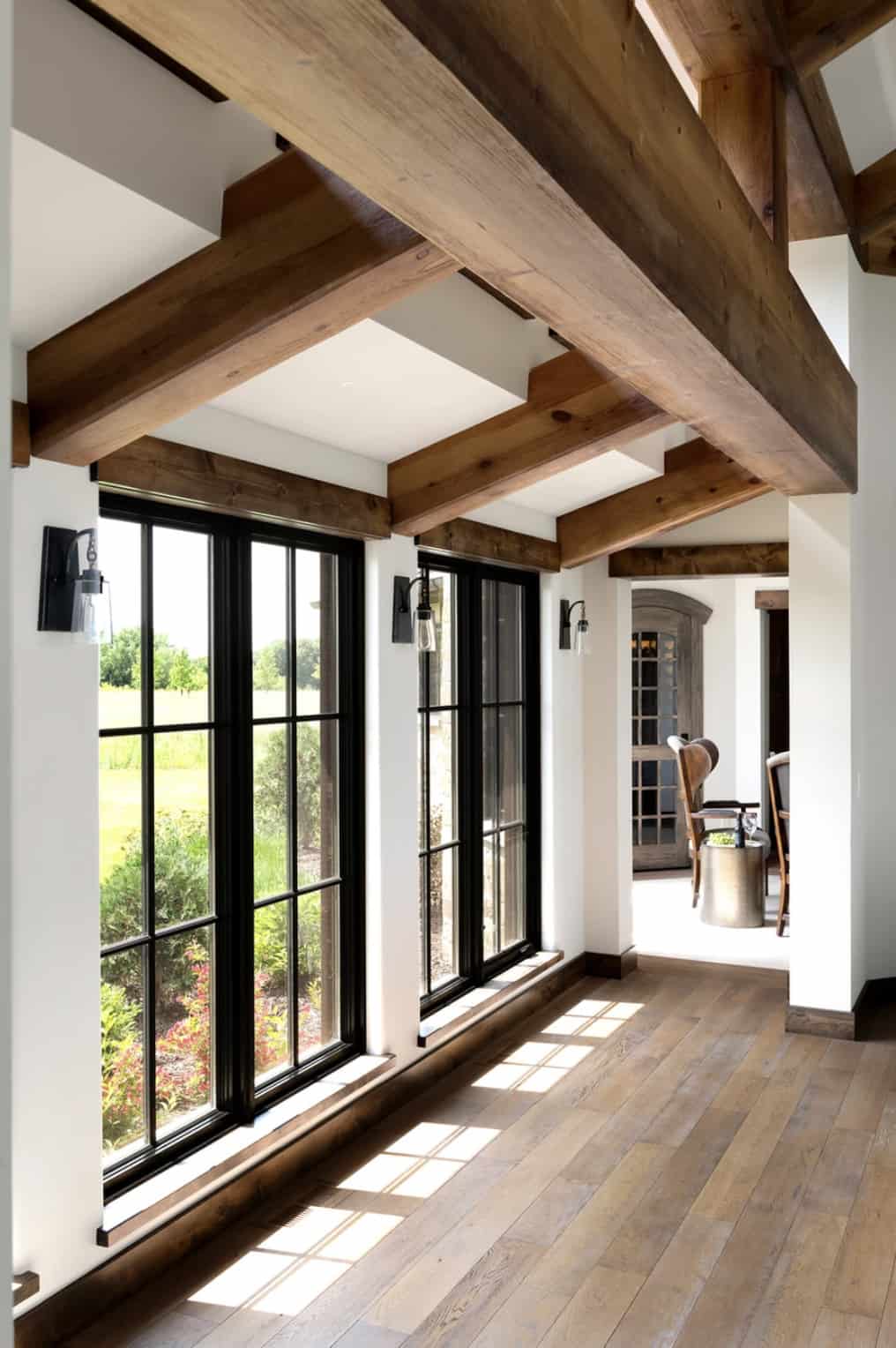 tuscan-style-hallway