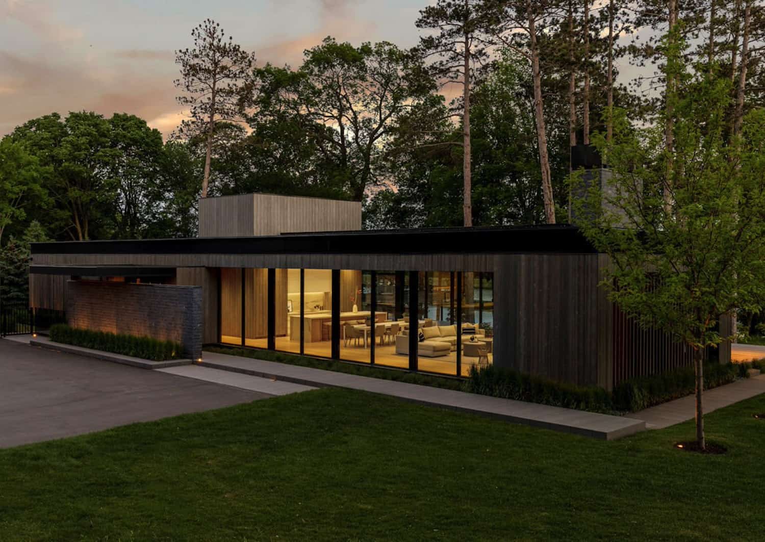 modern-house-exterior-at-dusk-lake-minnetonka