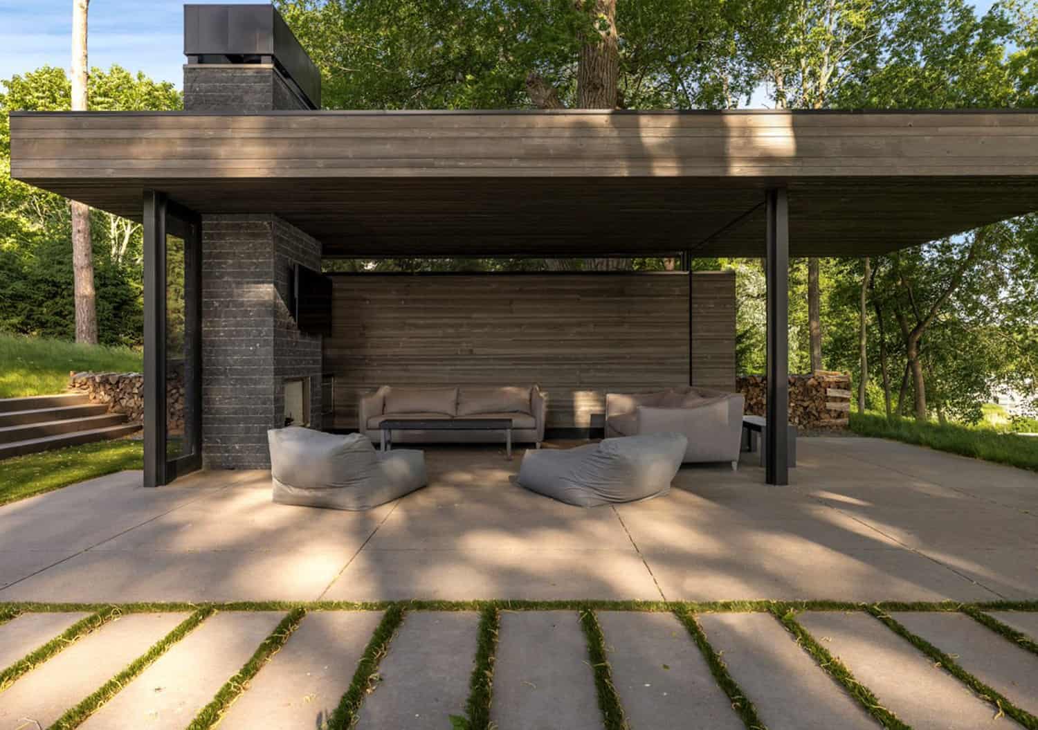 modern-home-patio