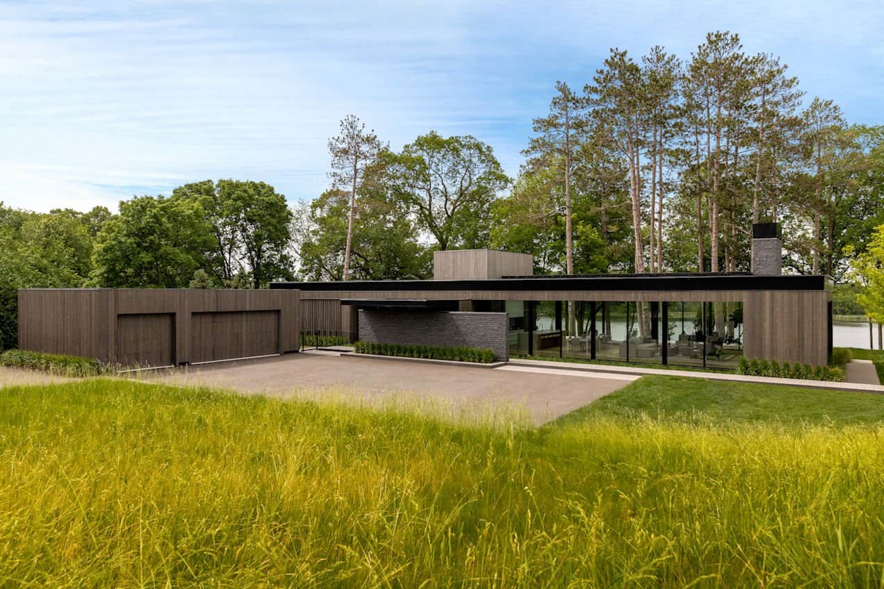 modern-house-exterior-lake-minnetonka