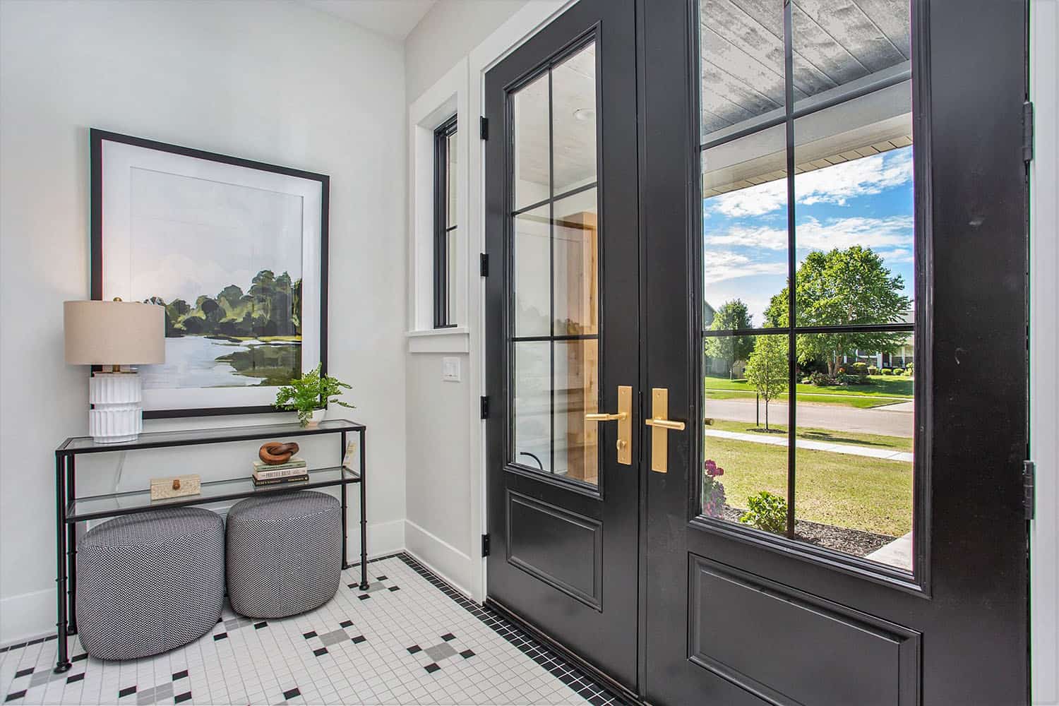 contemporary-lake-house-entry