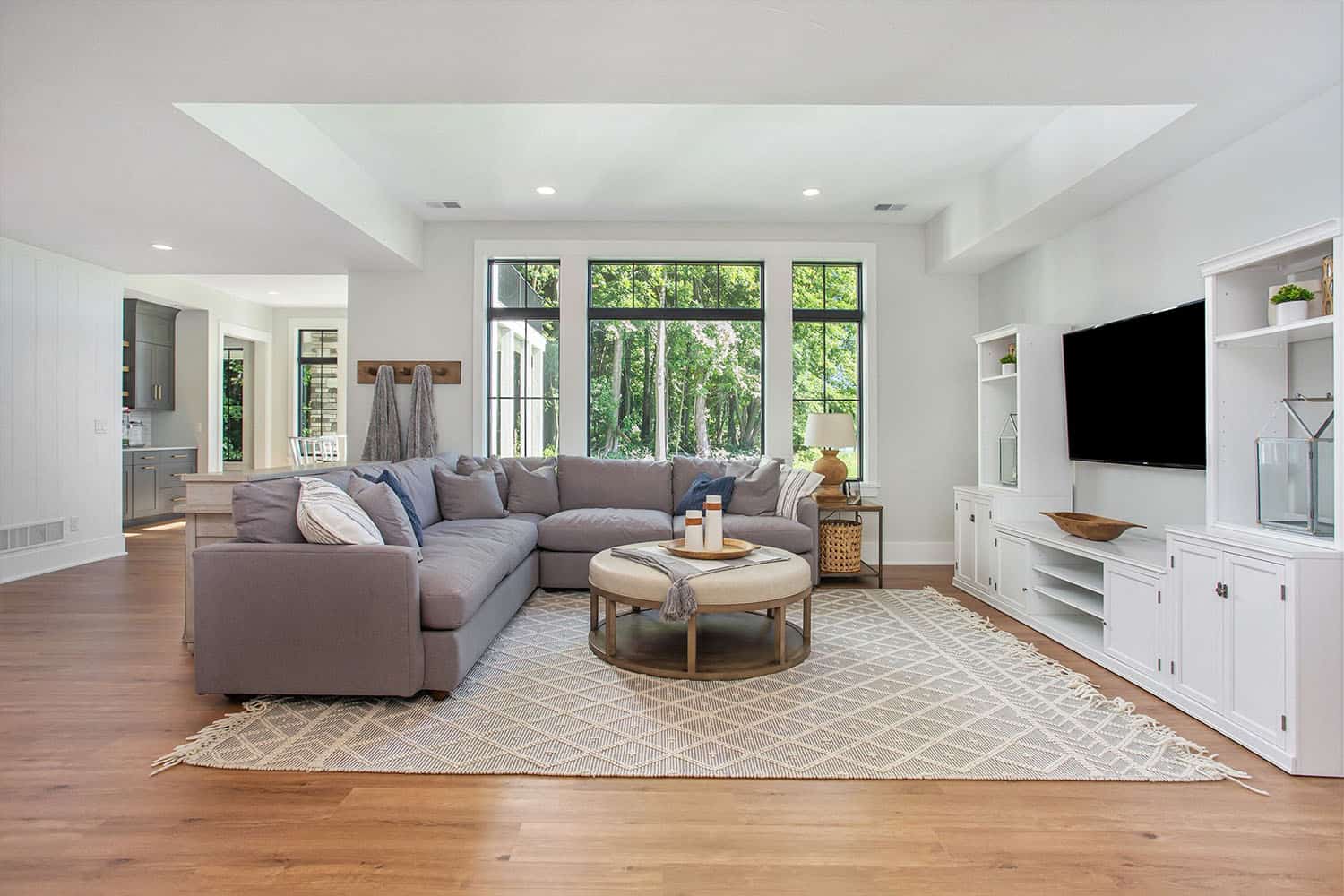contemporary-family-room