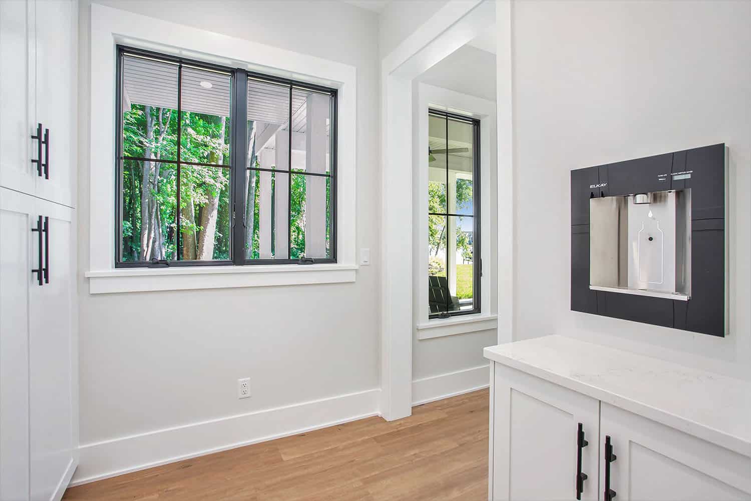 contemporary-bathroom