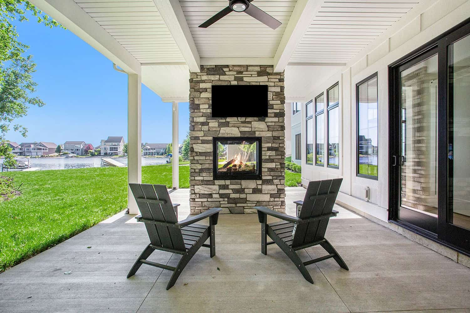 contemporary-covered-porch