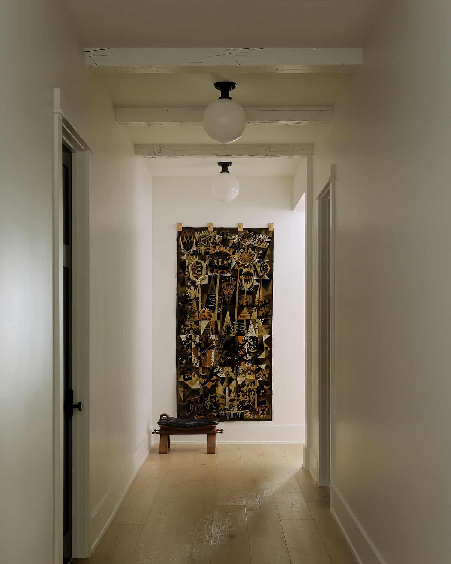 contemporary-hallway