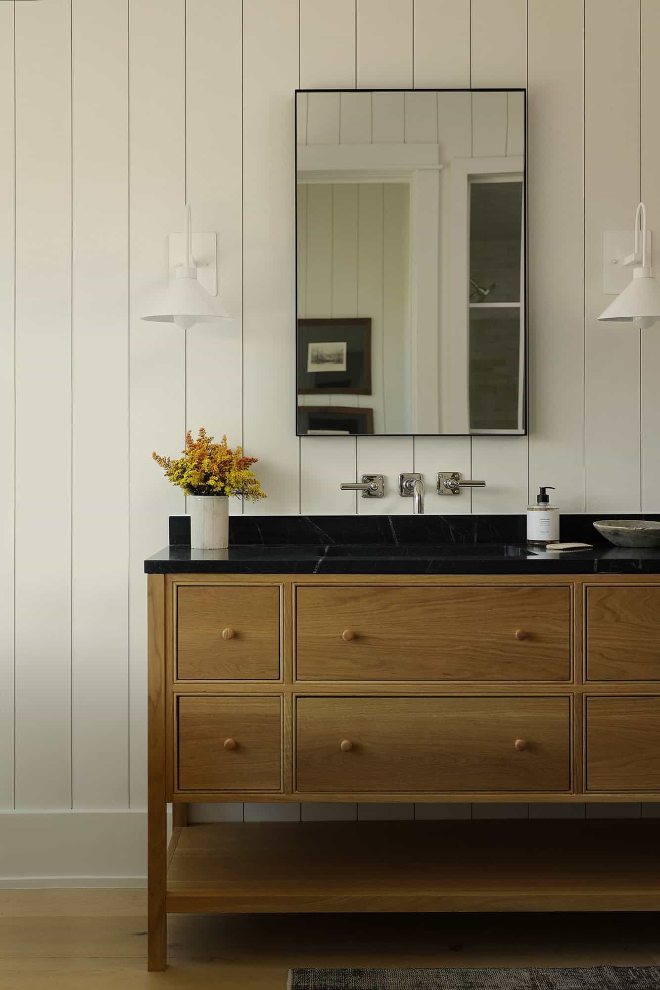 contemporary-bathroom-vanity