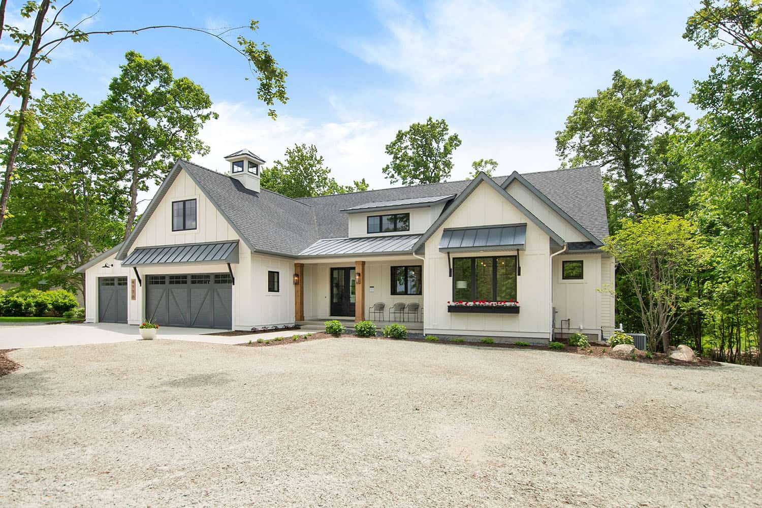 farmhouse-exterior