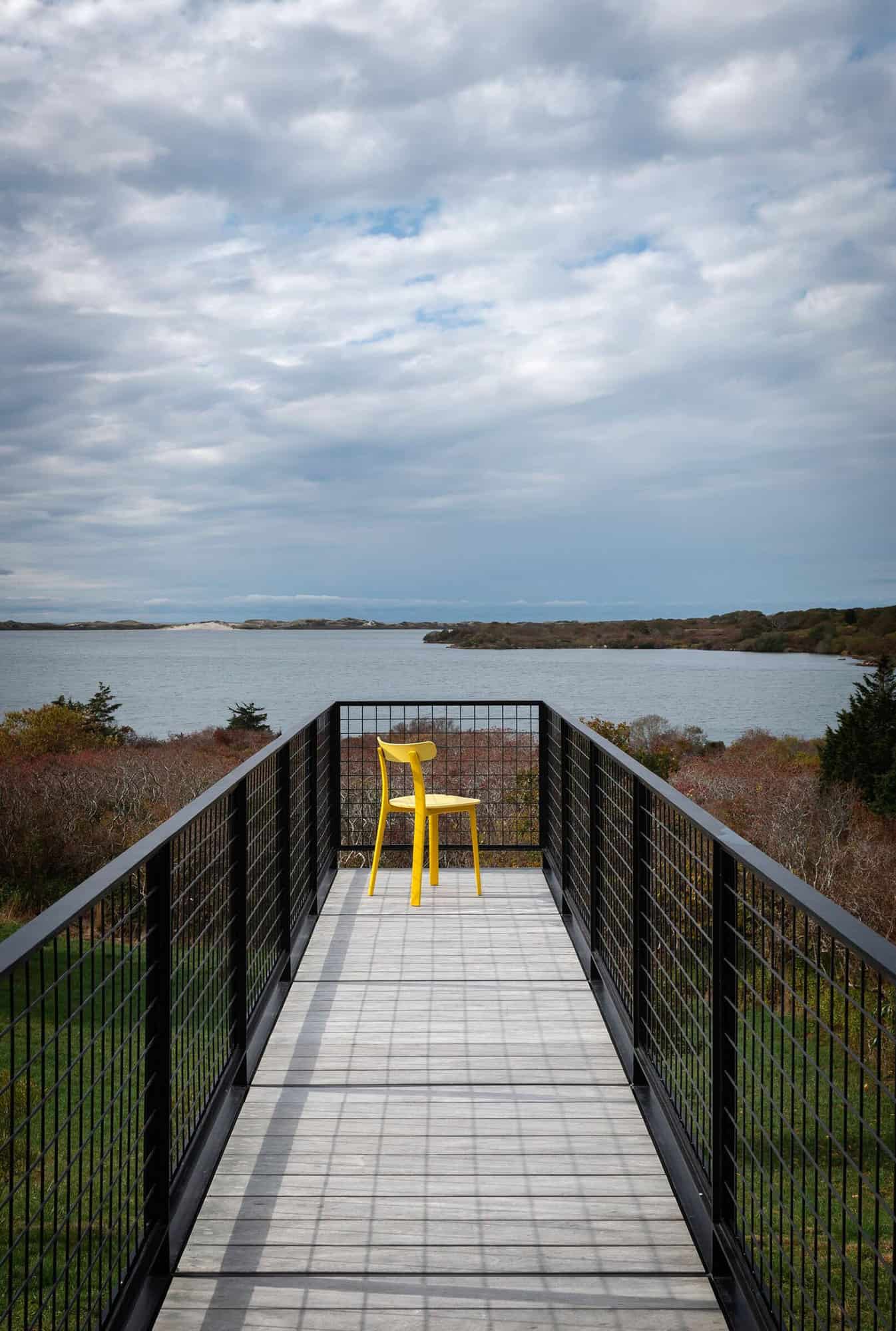 modern-home-deck