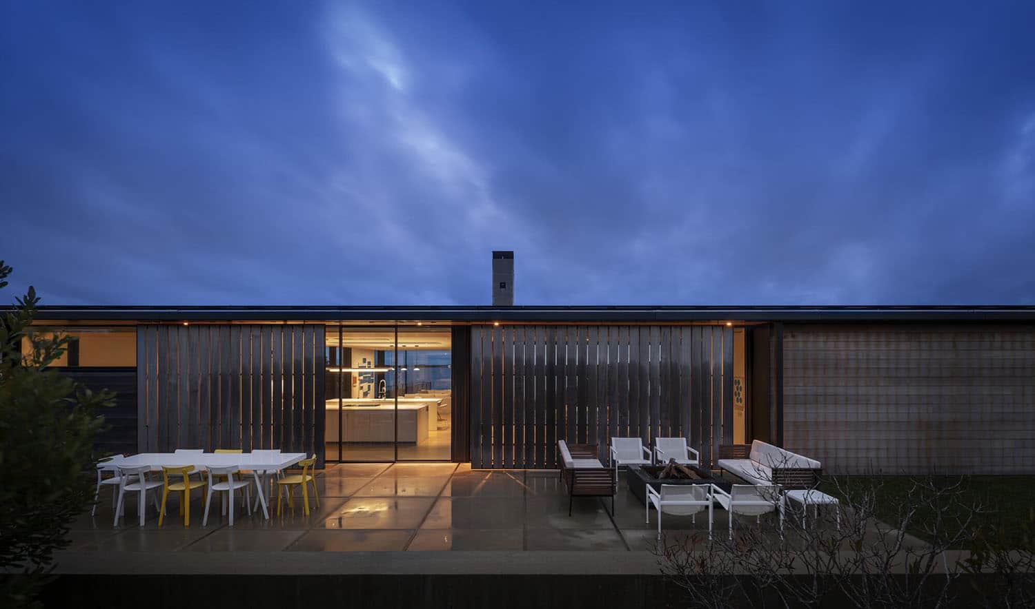 modern-home-exterior-deck-at-dusk