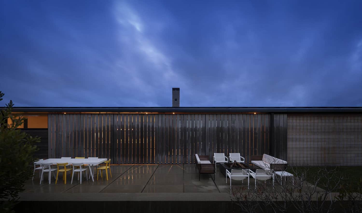 modern-home-exterior-deck-at-dusk