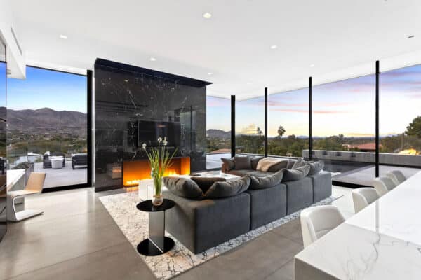 featured posts image for This impressive home in the Arizona desert embraces the rocky terrain