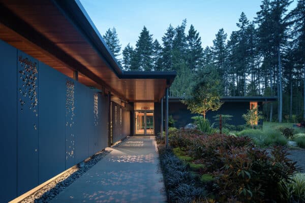 featured posts image for This pavilion style home celebrates the outdoors on Bainbridge Island