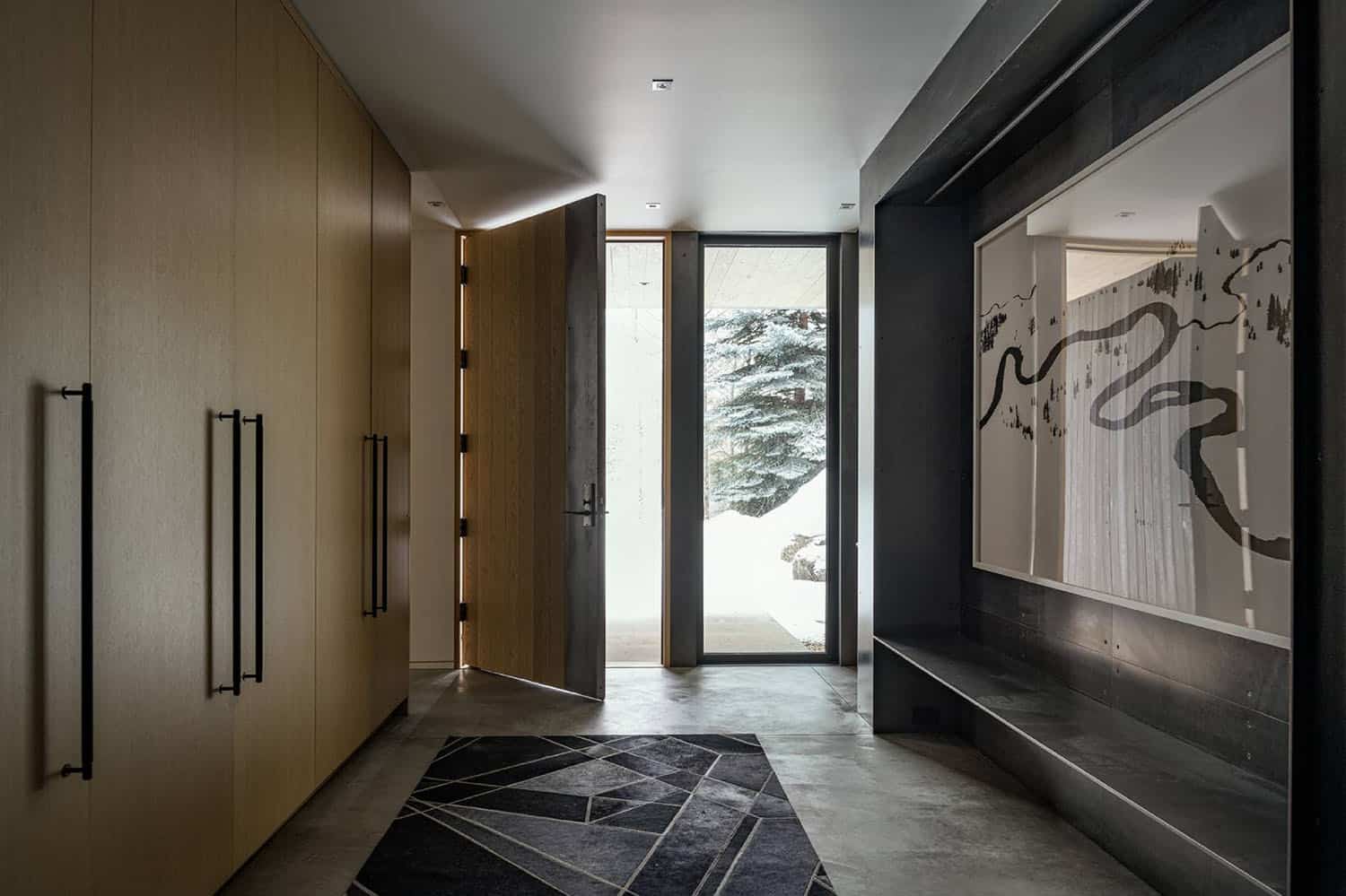 mountain-modern-entry