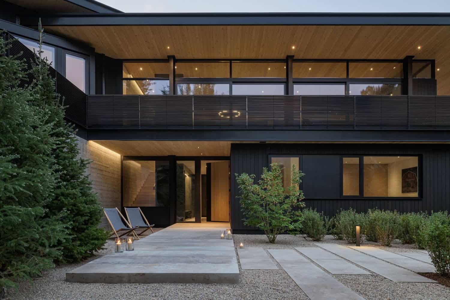 mountain-modern-home-exterior
