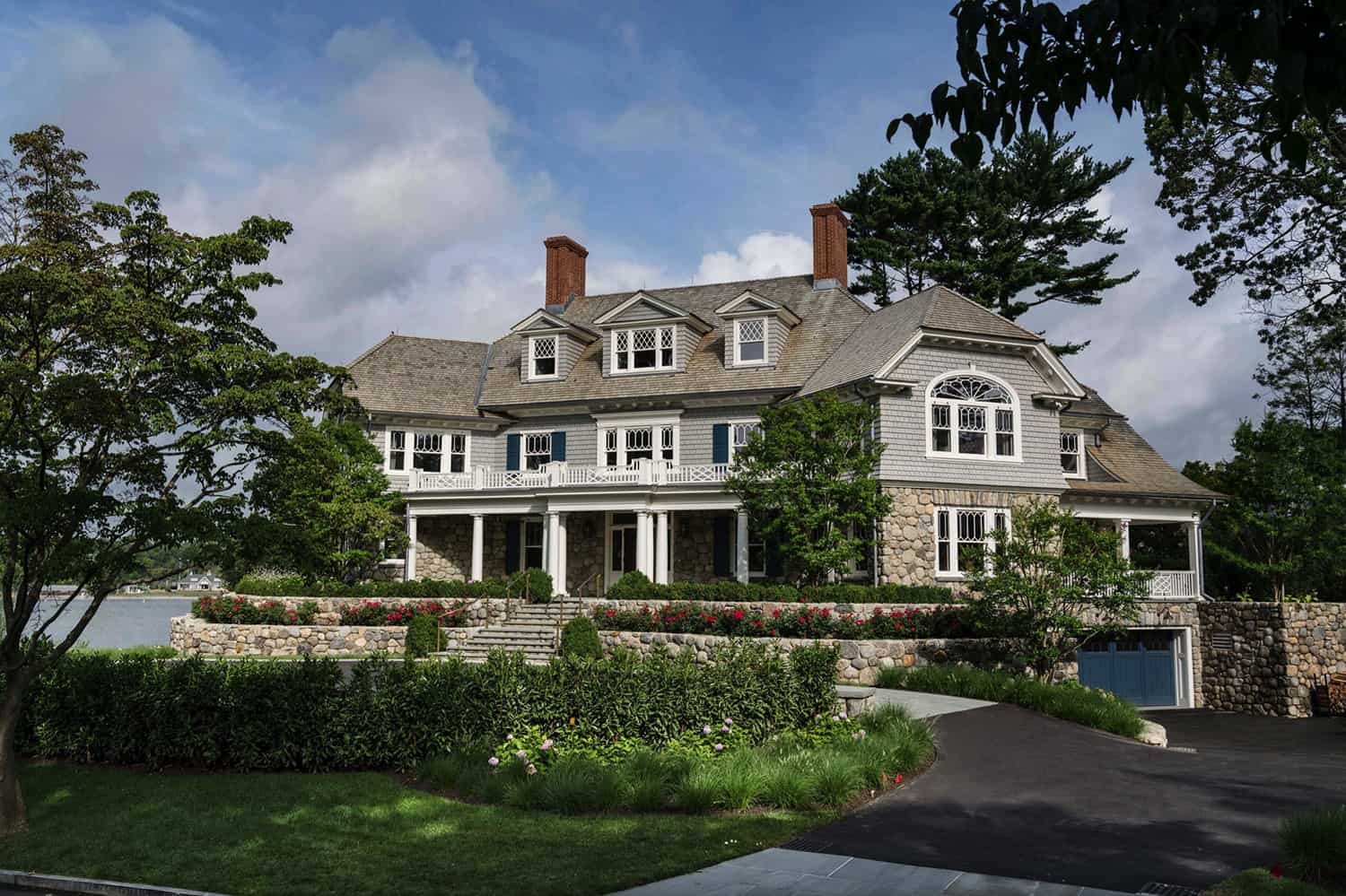 shingle-style-beach-house-exterior