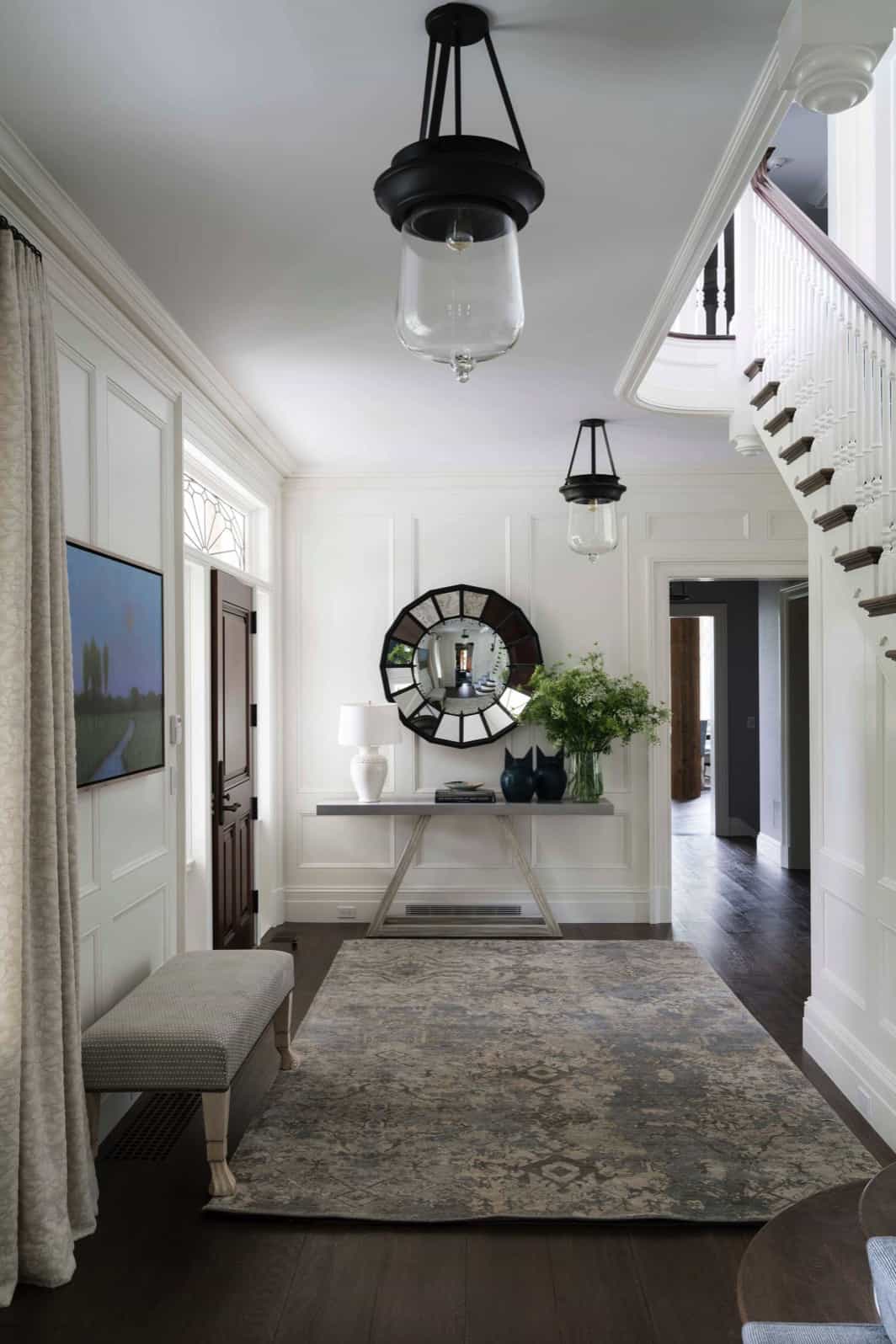 shingle-style-beach-house-entry