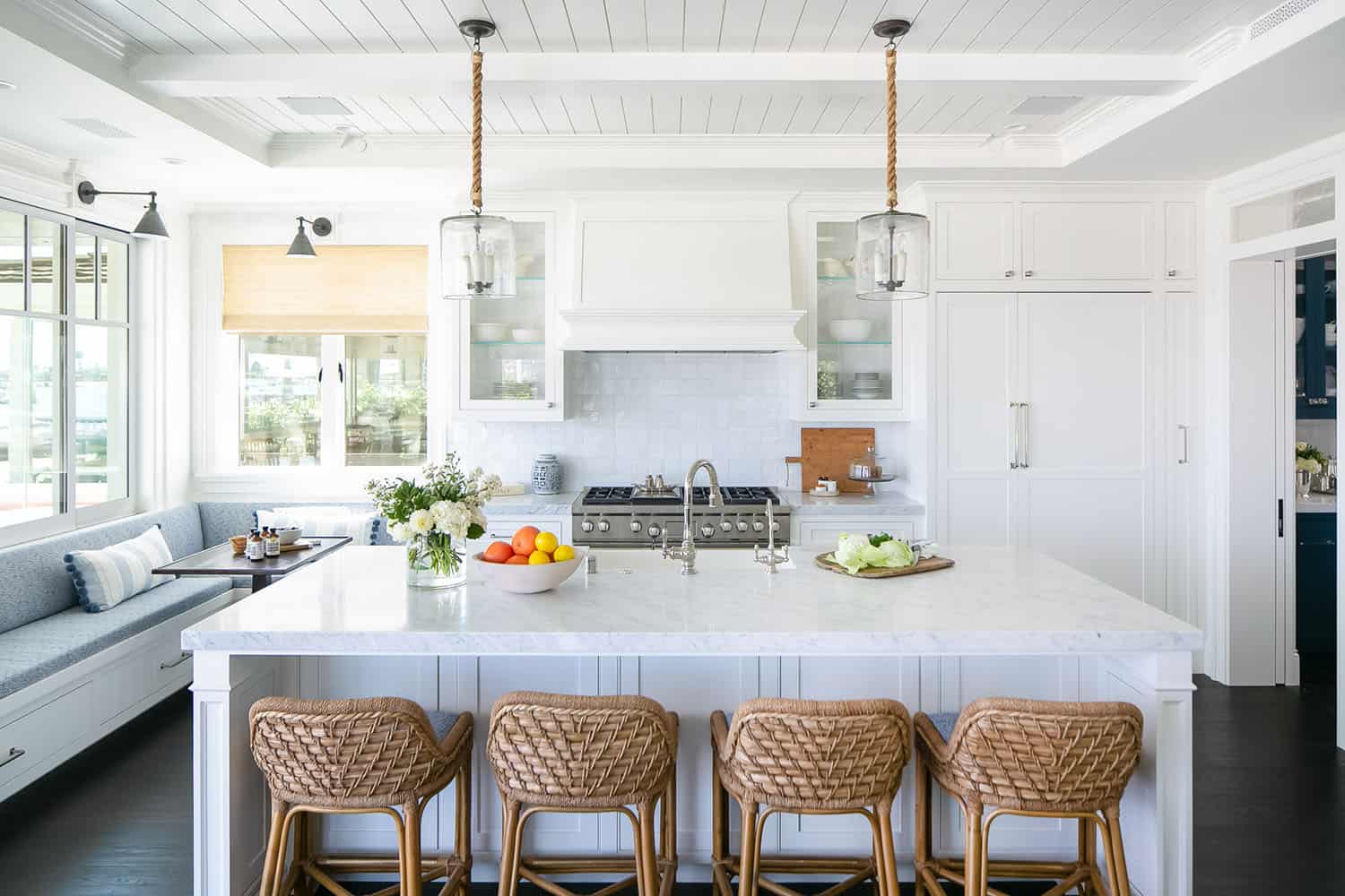 beach-style-kitchen