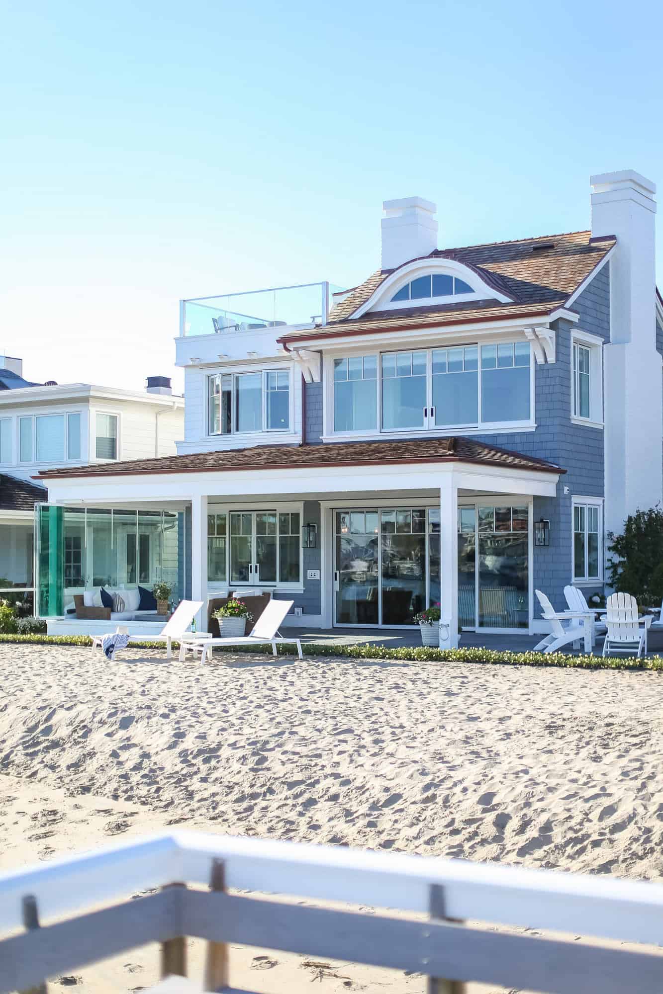 beach-house-exterior