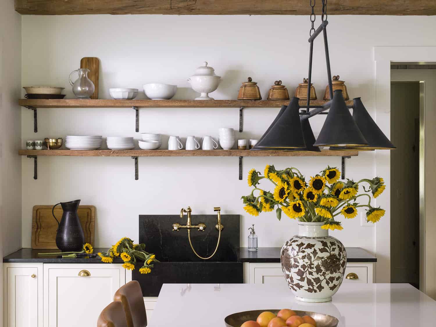 modern-farmhouse-kitchen-virginia