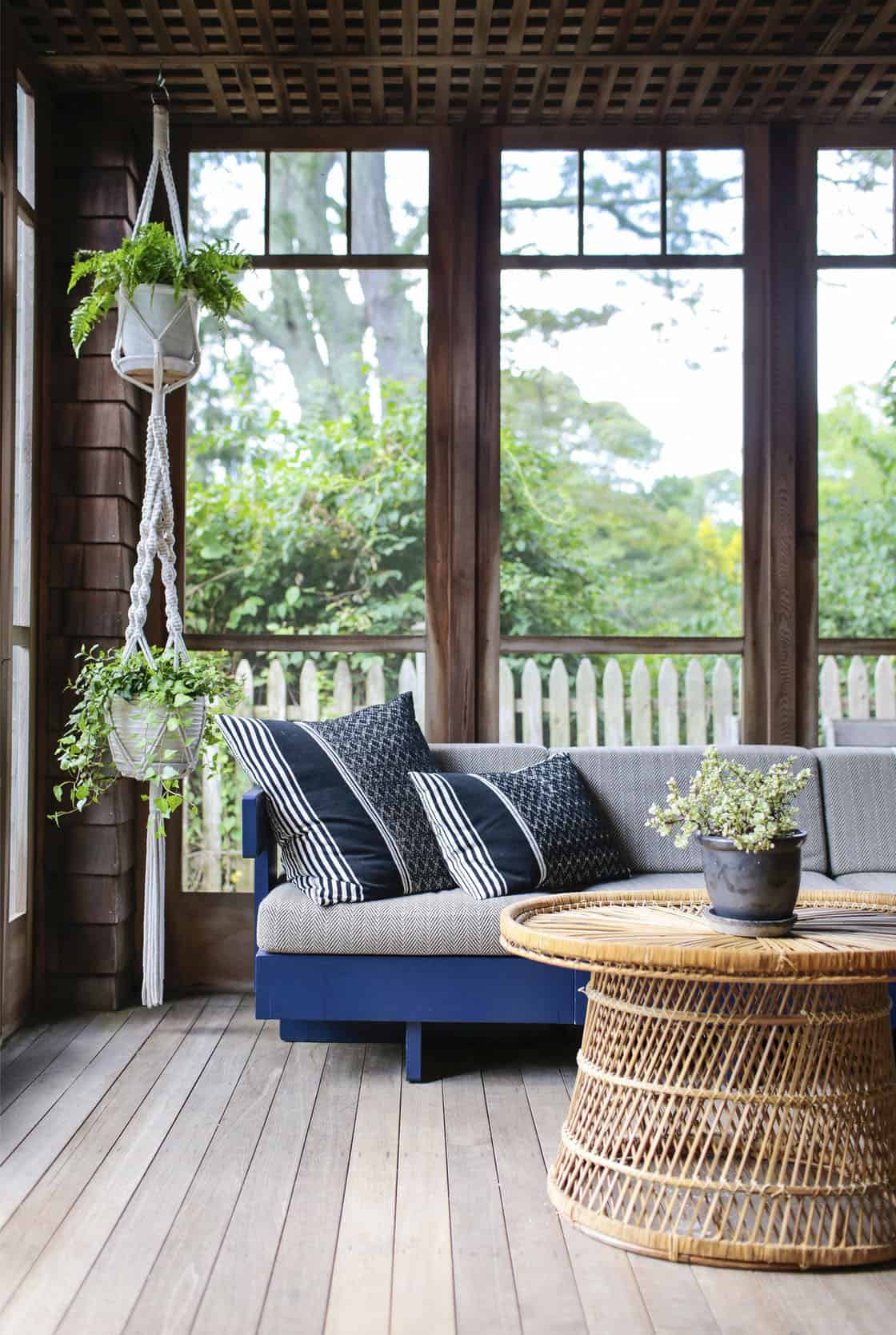 beach-style-sun-porch