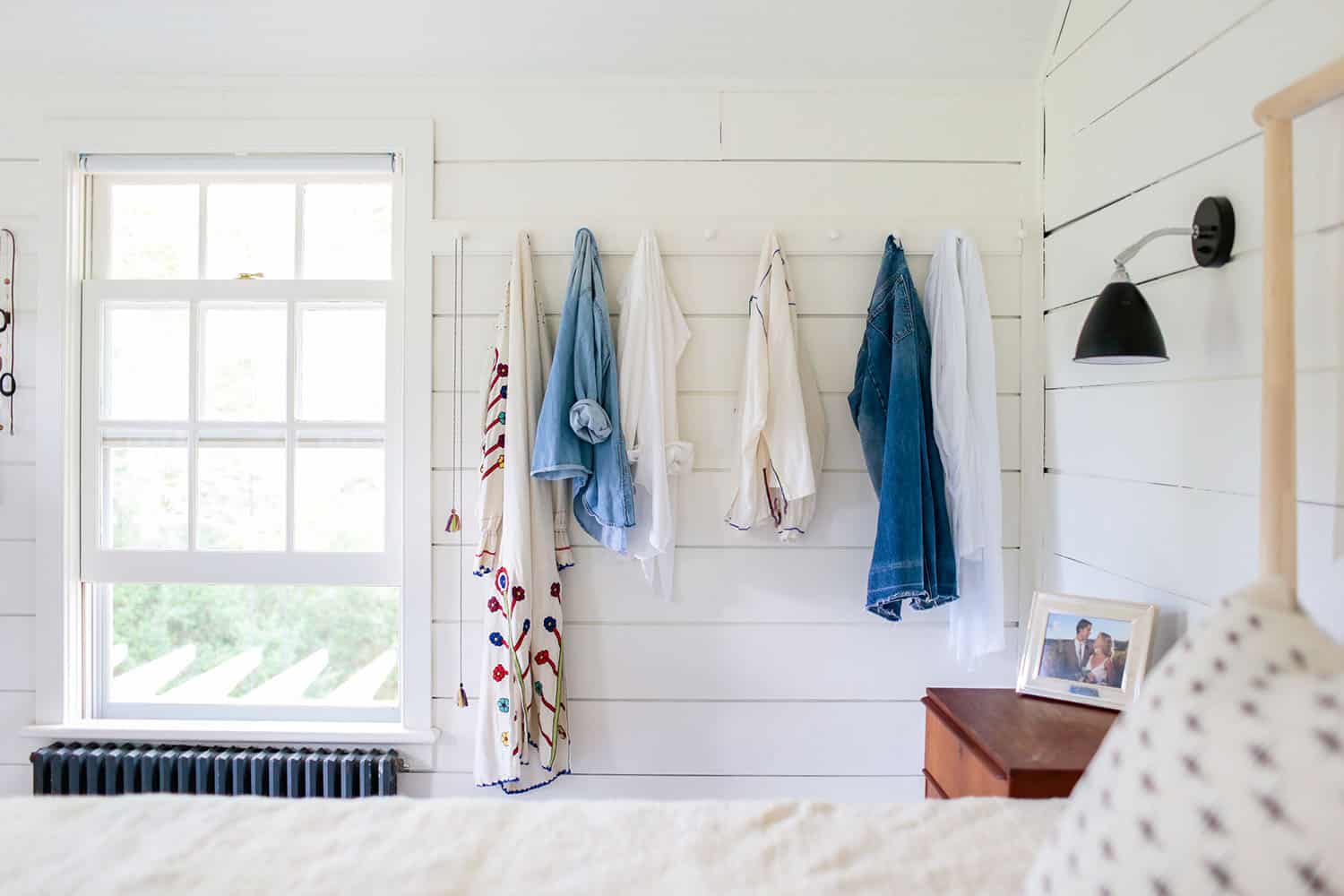 beach-style-bedroom