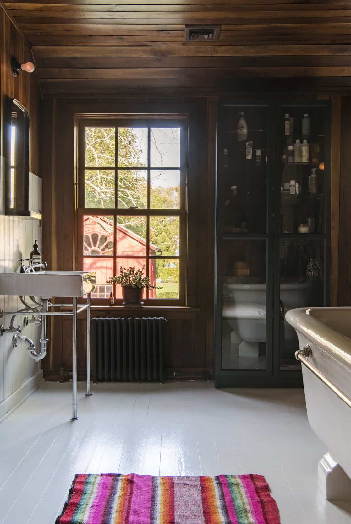 beach-style-bathroom