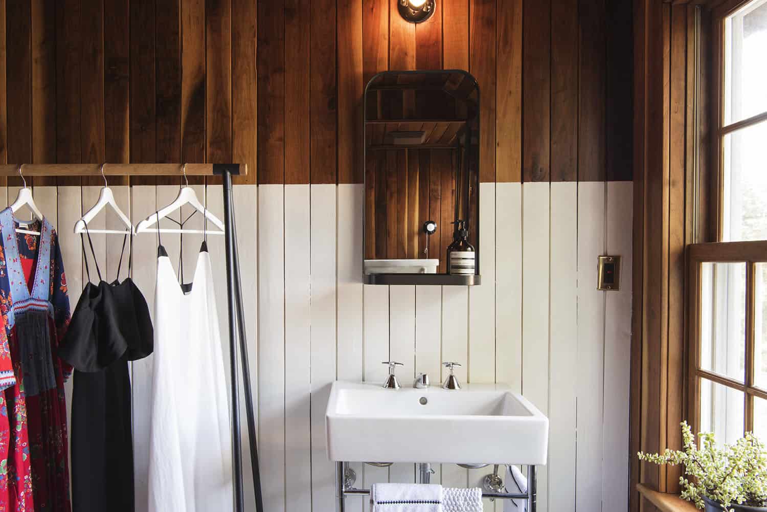 beach-style-bathroom