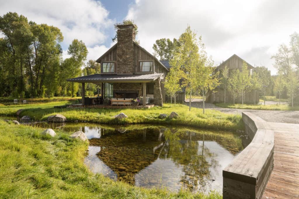 A rustic modern home with a strong connection to nature in Wyoming