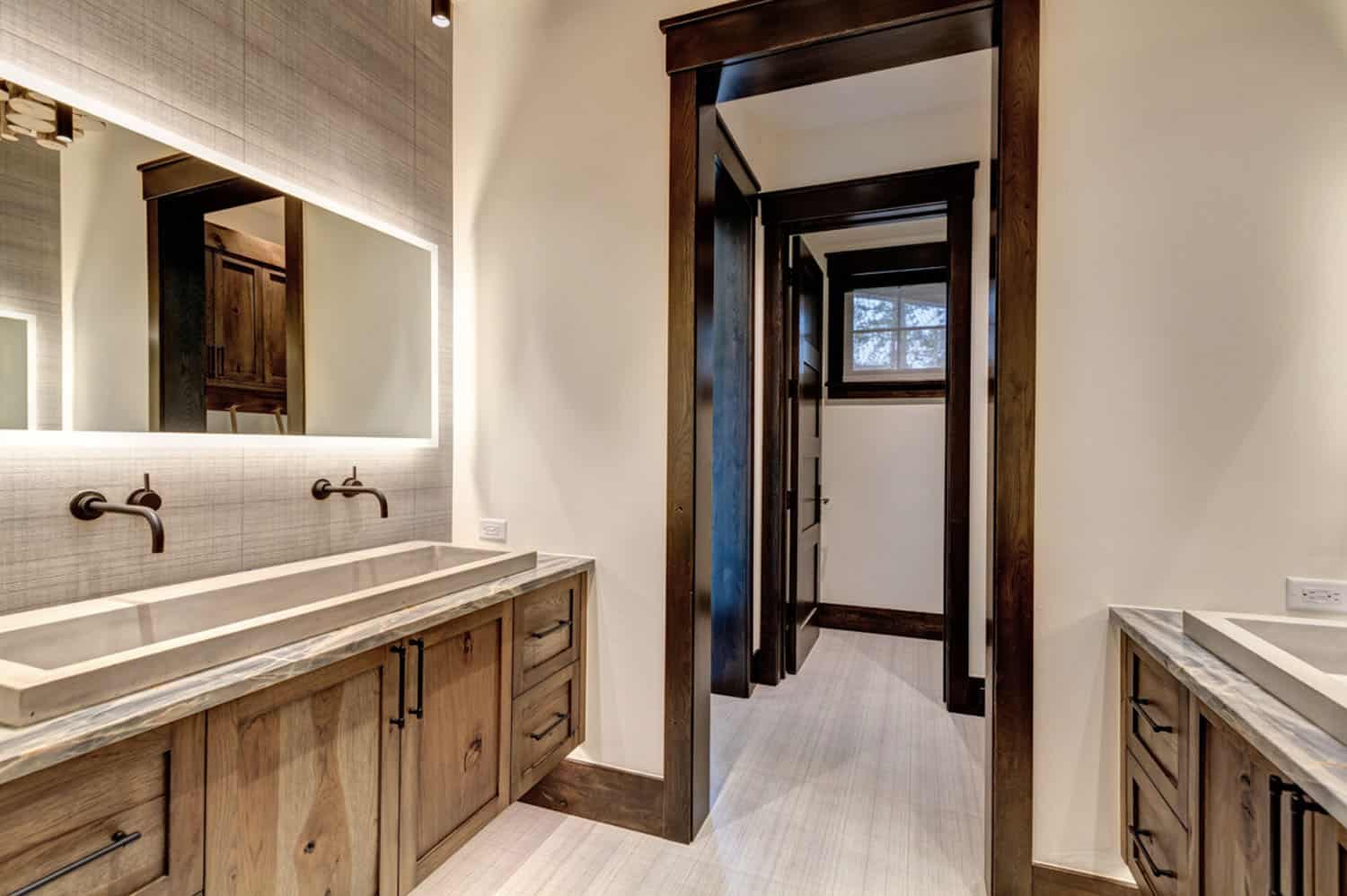 rustic-modern-bathroom