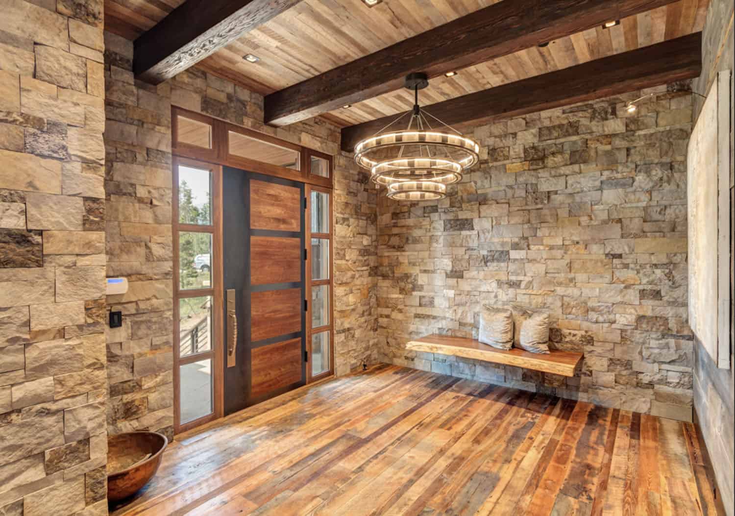 rustic-modern-colorado-mountain-home-entry
