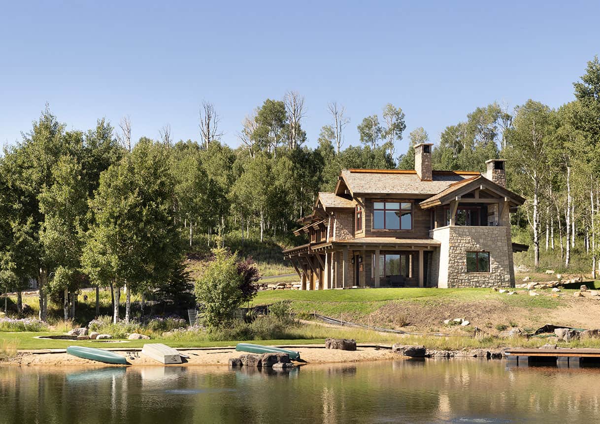 barndominium-style-home-exterior