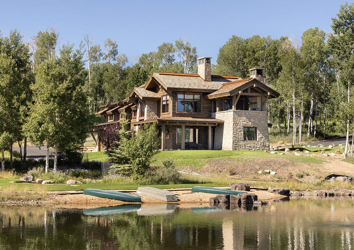 barndominium-style-home-exterior