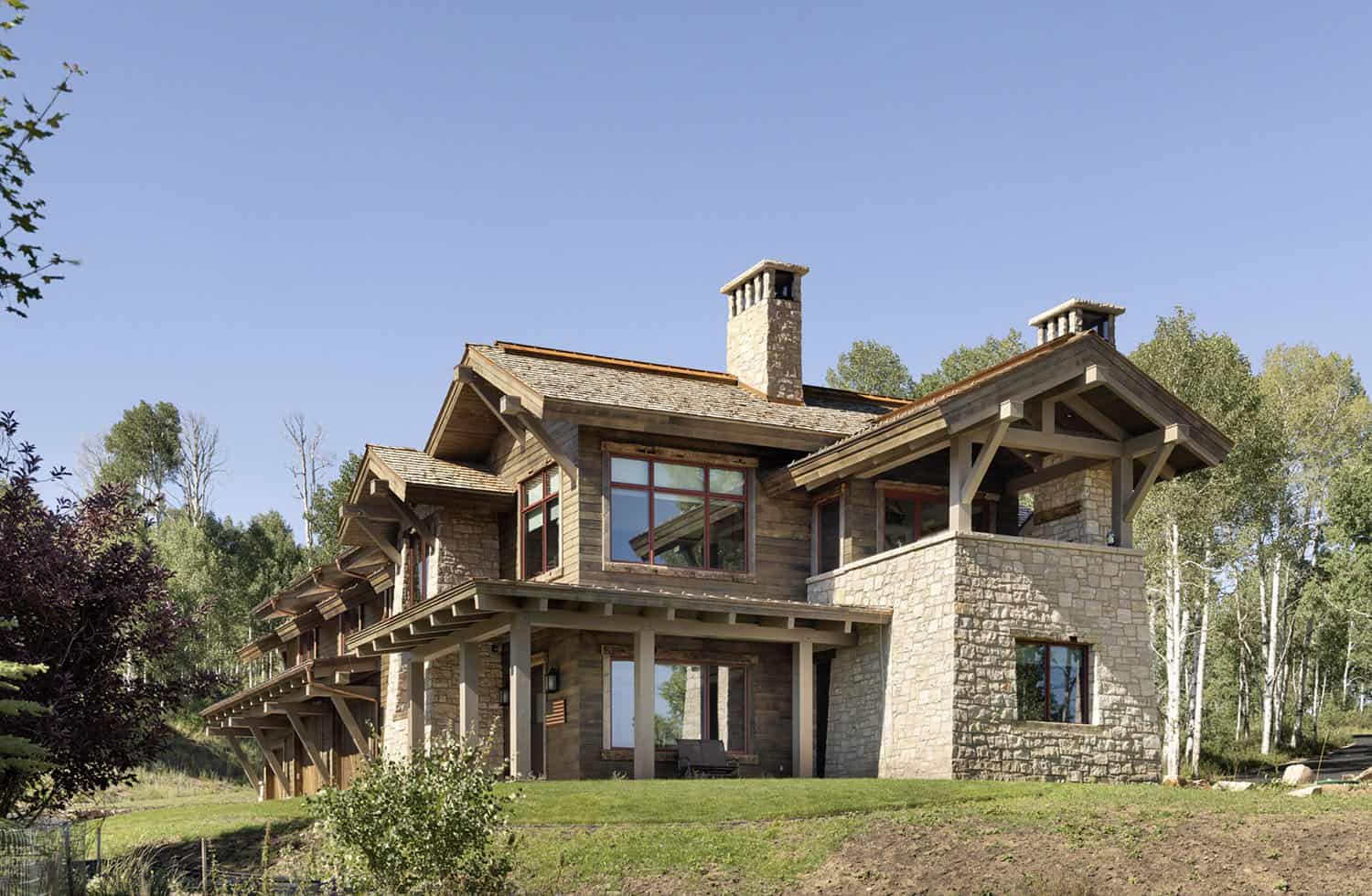 barndominium-style-home-exterior