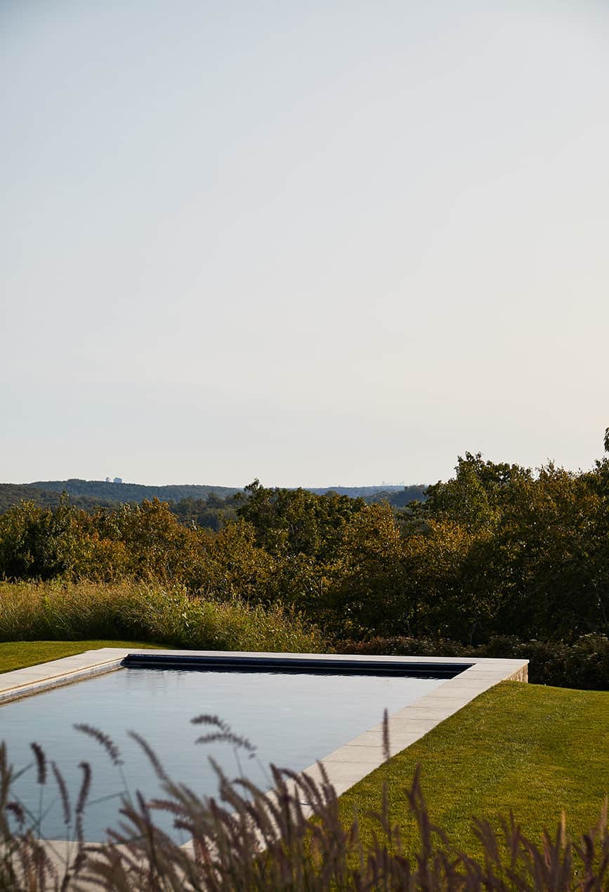 contemporary-hilltop-home-pool