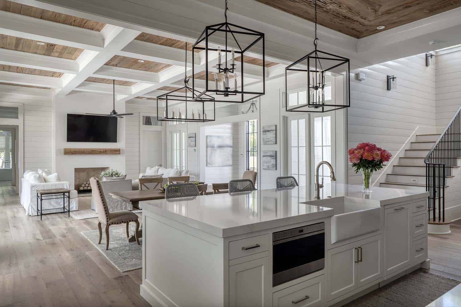 beach-style-kitchen