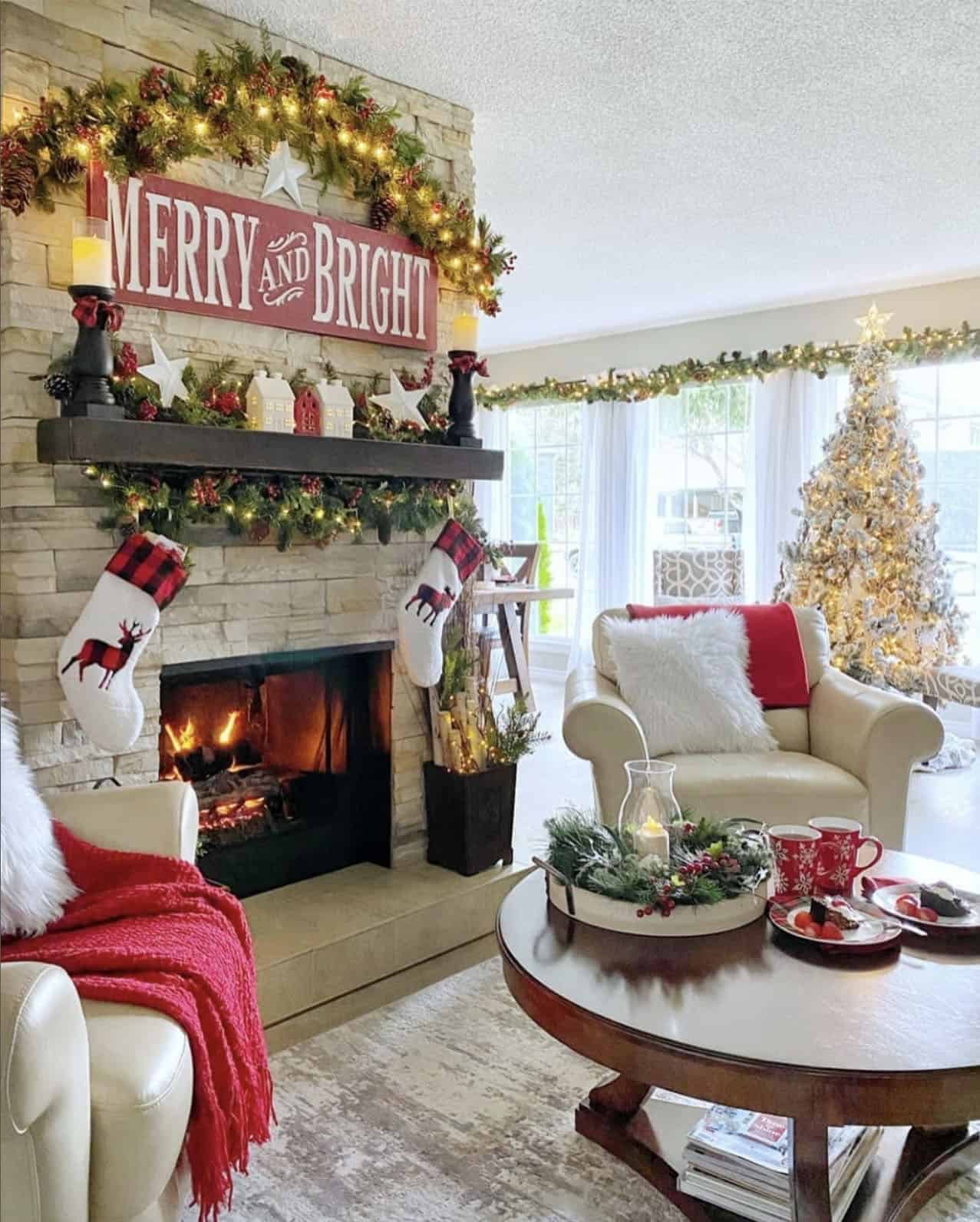 cozy-christmas-decorated-living-room