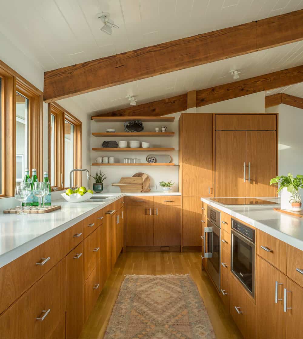 beach-style-kitchen