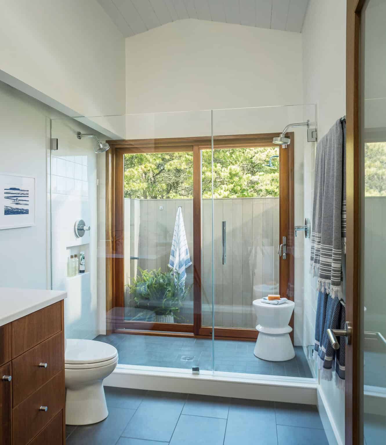 A midcentury deck house gets a remarkable makeover on Cape Cod