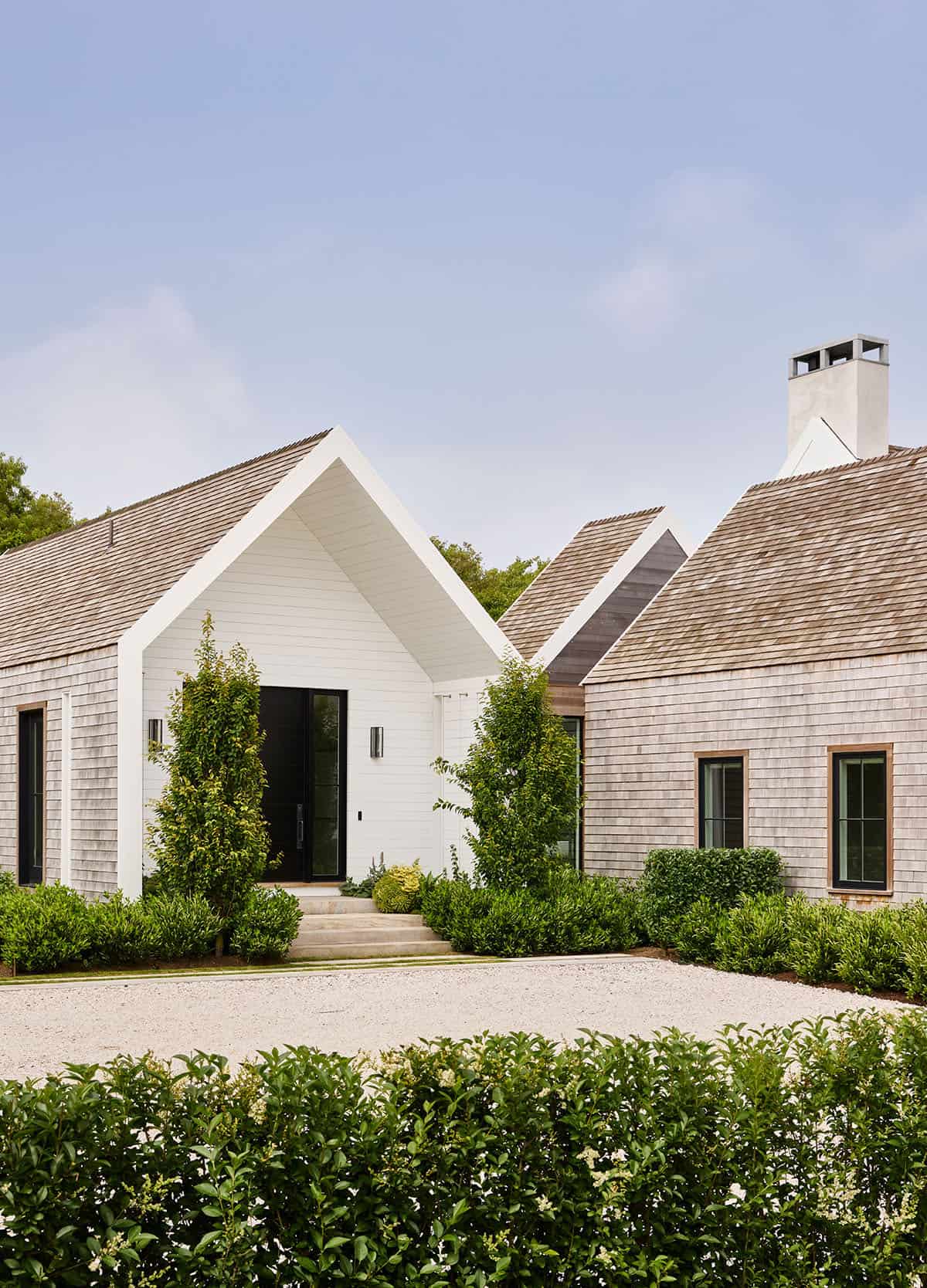 modern-courtyard-house-exterior