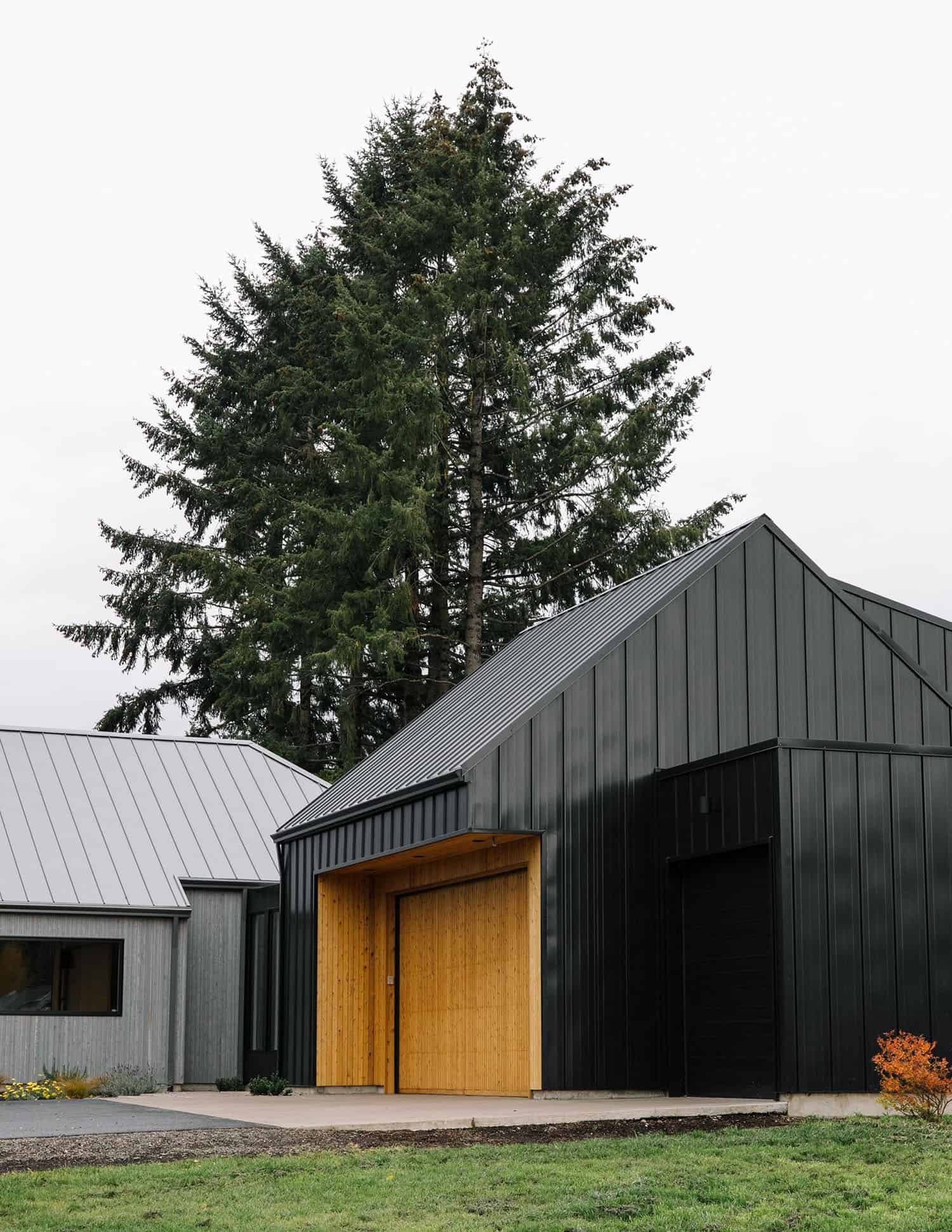 modern-scandinavian-home-exterior