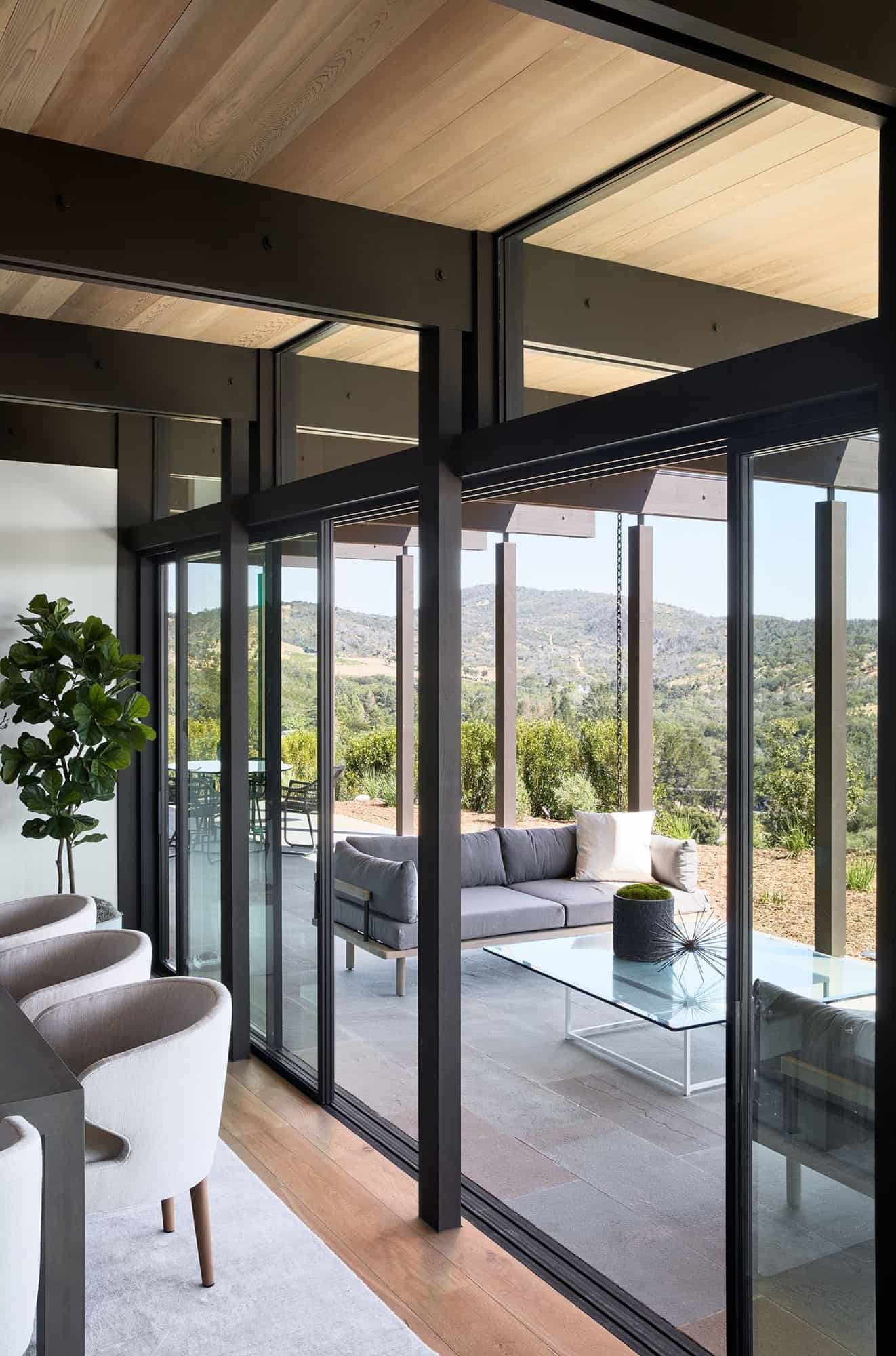 modern-dining-room