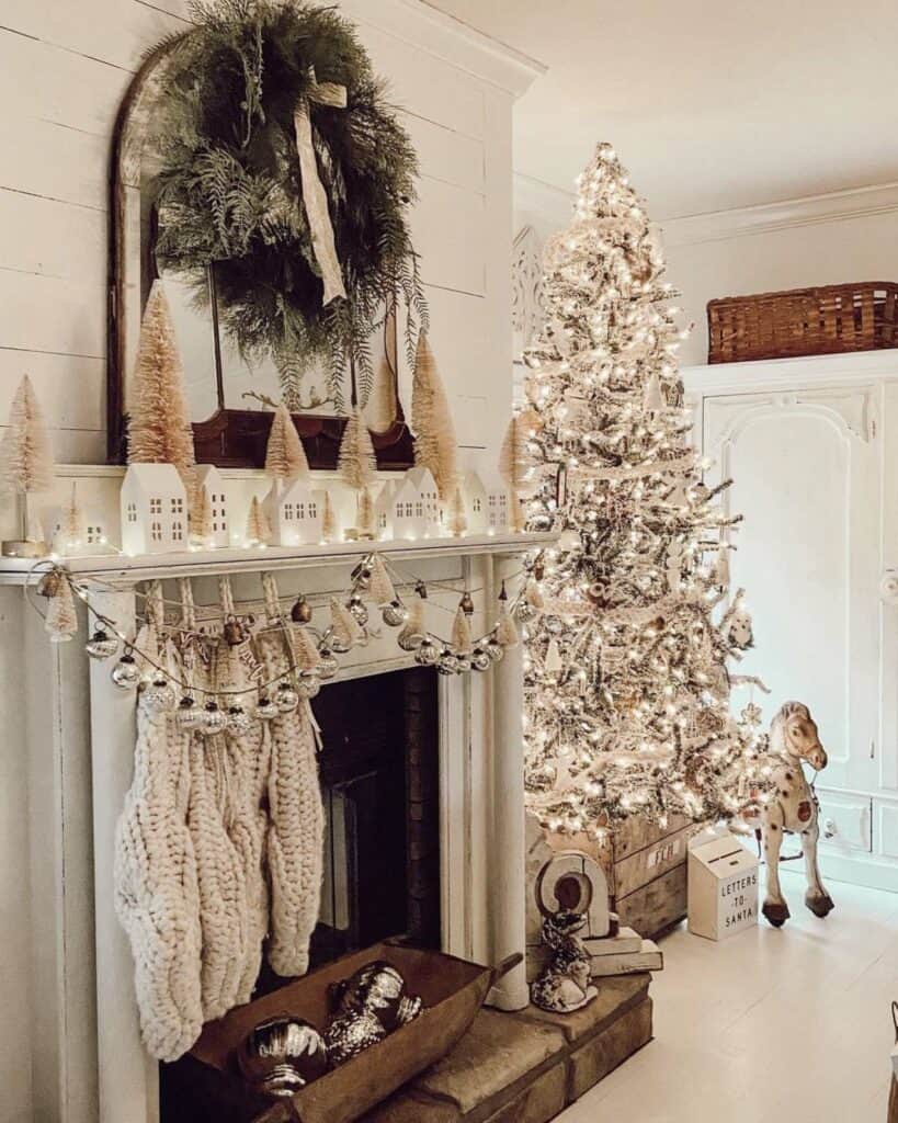 25 White Christmas Decorating Ideas To Make Your Home Sparkle