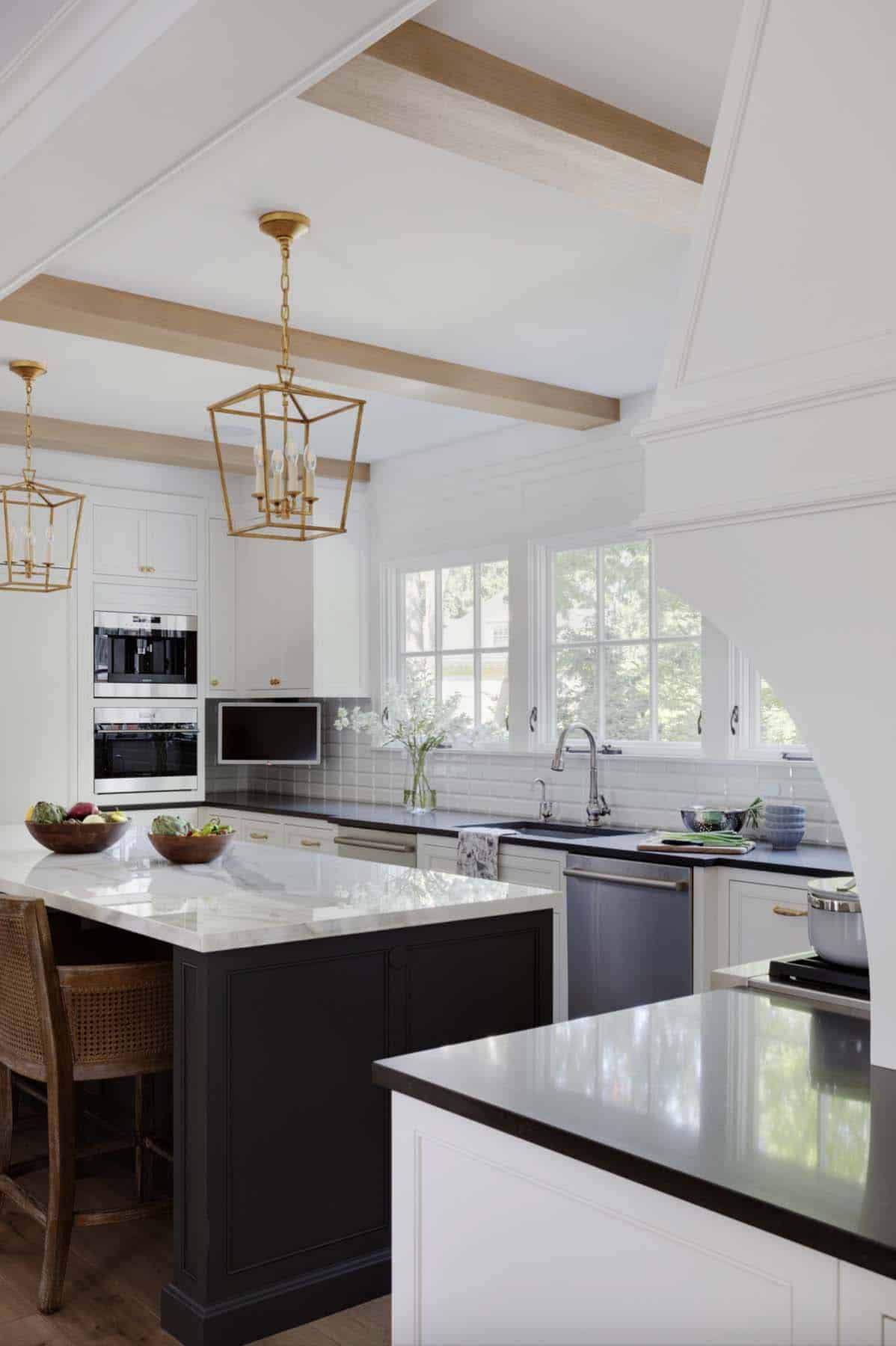 traditional-kitchen