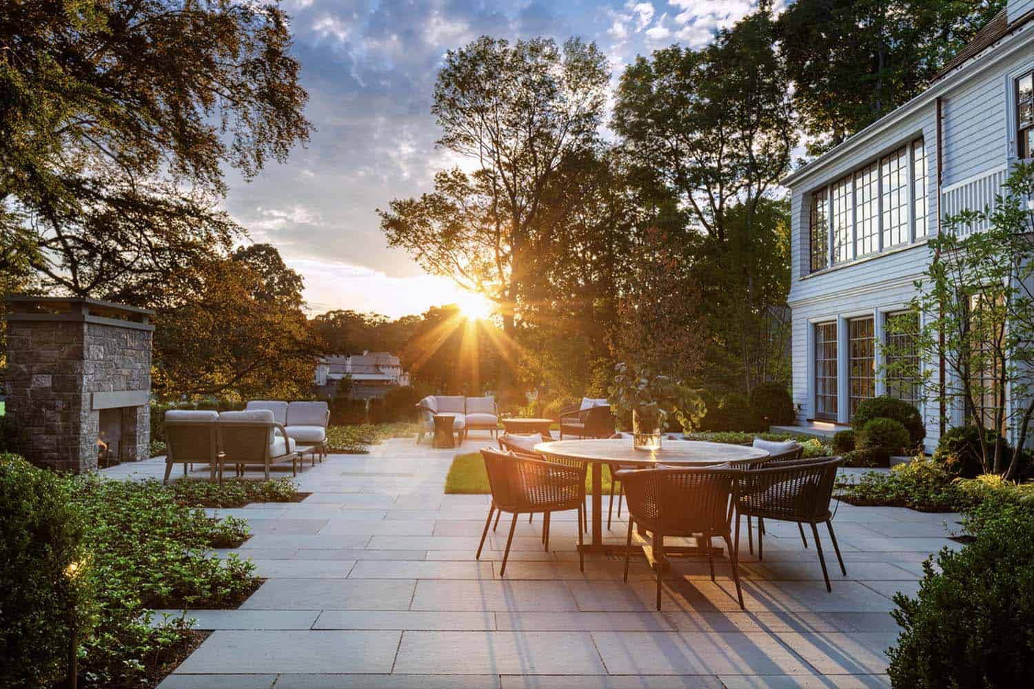 traditional-patio