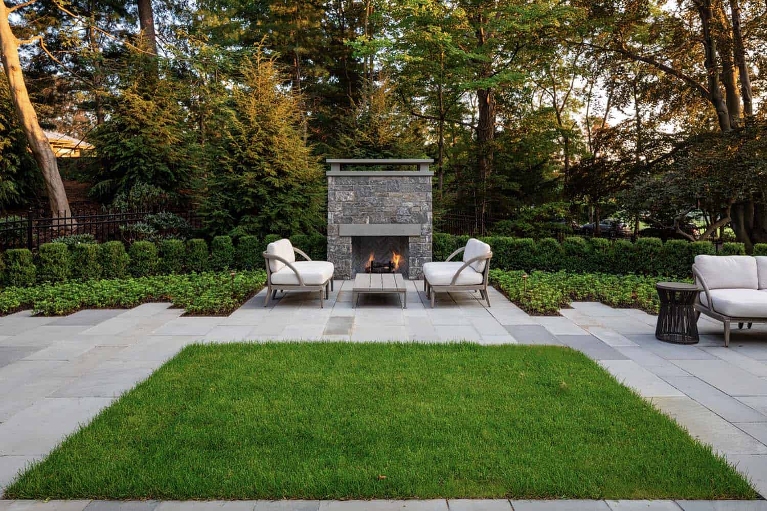 traditional-patio