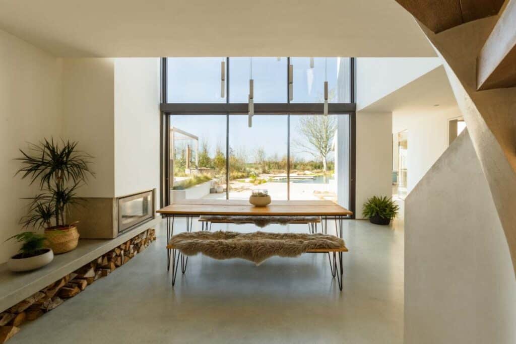 Tour a luxury eco-home floating over water in West Sussex: Terrarium - Luxury Eco Home Tours In Usa